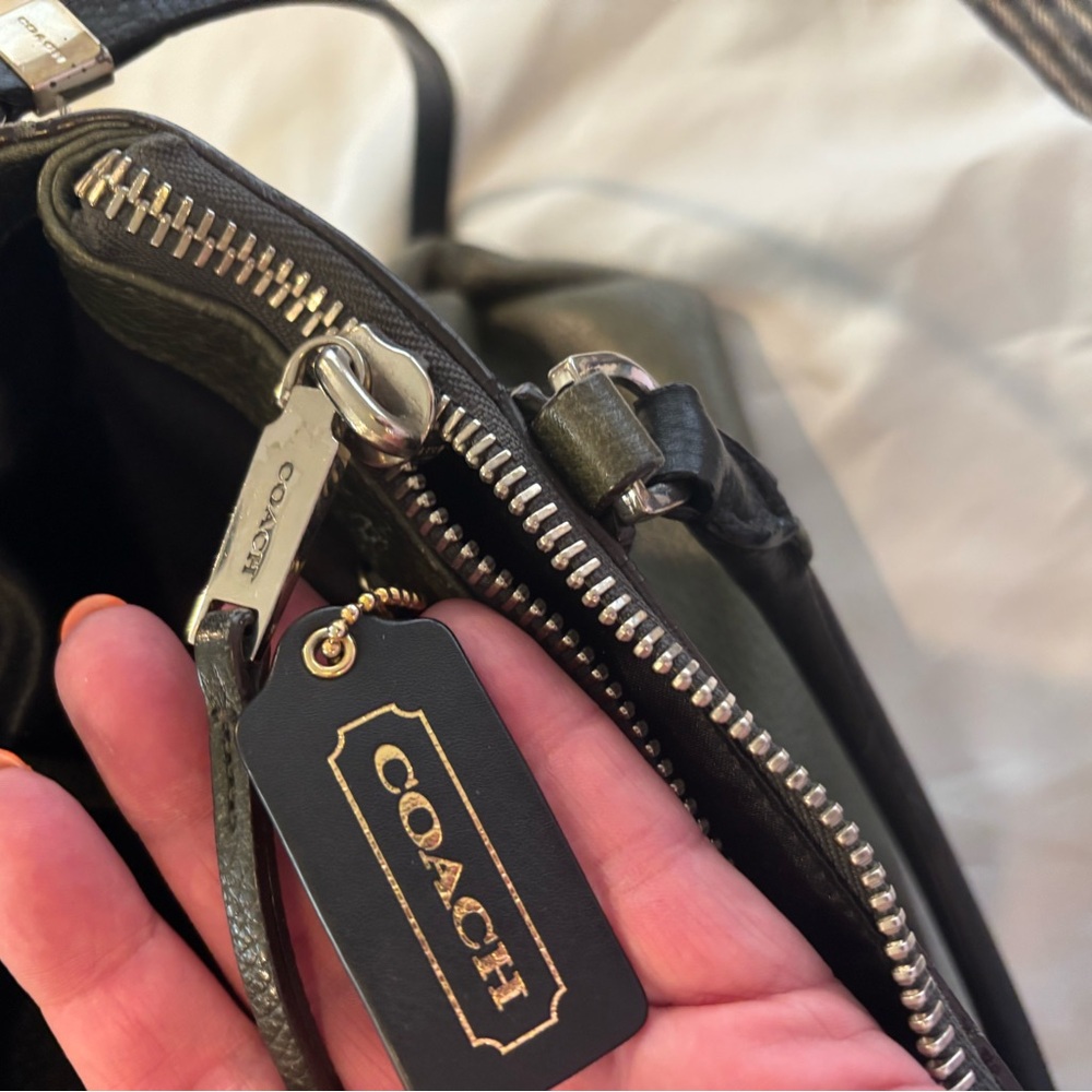 Vintage Coach Dark Green Leather Satchel - Picture 11 of 17
